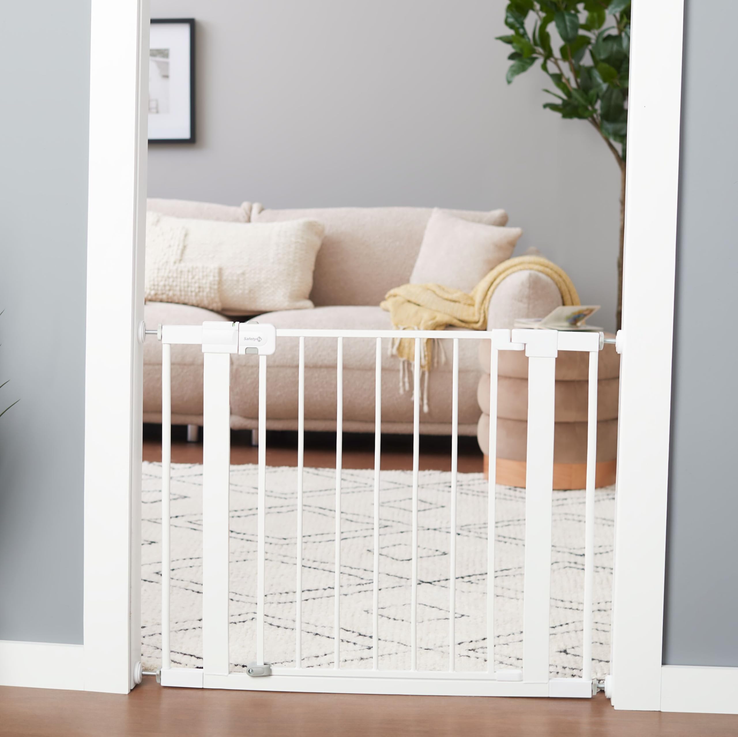 Safety 1st Easy Install Walk Thru Baby Gate for Doorway With Door, Dog Gates, Fits 29"-38", Easy Install 28" Tall, White - Image 6